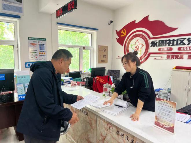 球友会“帮办代办”全力办 服务群众“零距离”(图2)