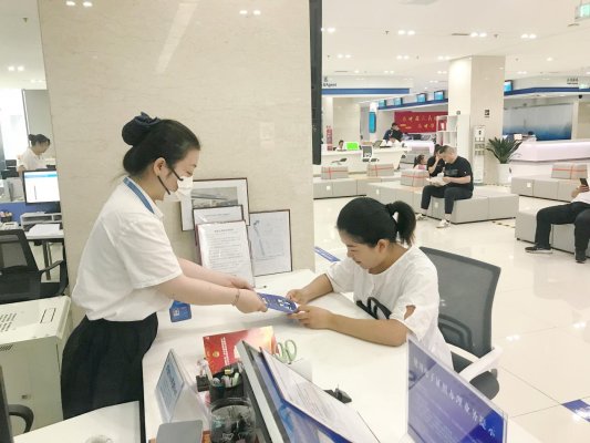 济宁市太白湖新区行政审批服务局：“办前提醒+帮办代办”助力”一件事”流程更顺畅(图2)