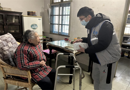 球友会南通崇川：“帮办代办” 让社区服务既“帮”出温暖又“代”来方便(图1)