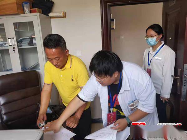 您办事我跑腿鹤城区帮办代办服务暖人心(图2)