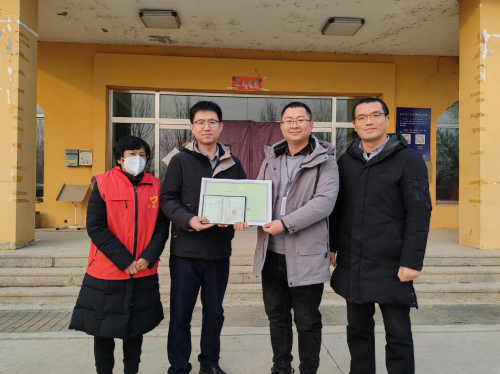 主动上门送服务 帮办代办暖人心(图1)