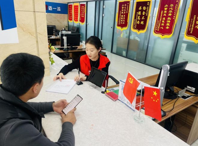 无棣县：全程帮办代办一窗受理服务再升级(图1)