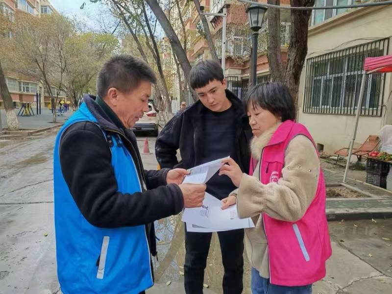 社区服务“零距离”帮办代办暖人心(图2)