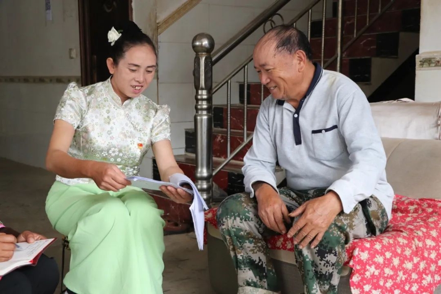 西双版纳勐海县：建立“四办”机制 政务服务提质增效_新华网(图2)